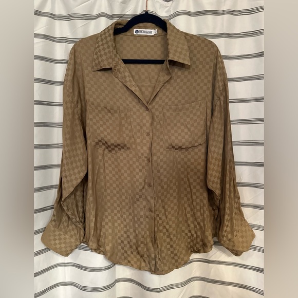 THE DENIM BAR Checked Button Up Blouse.  Like New Size L - Picture 1 of 2